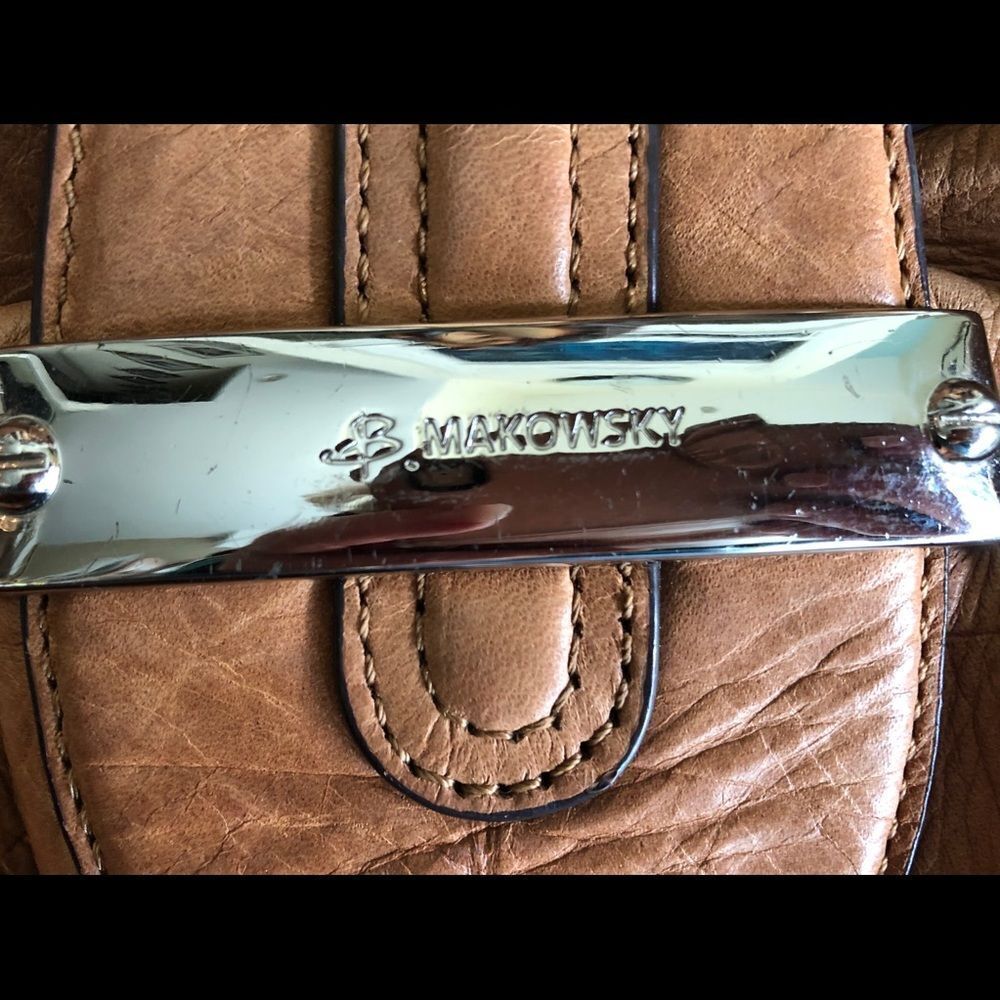 Nice sturdy leather bag by B Makowsky - Picture 3 of 7